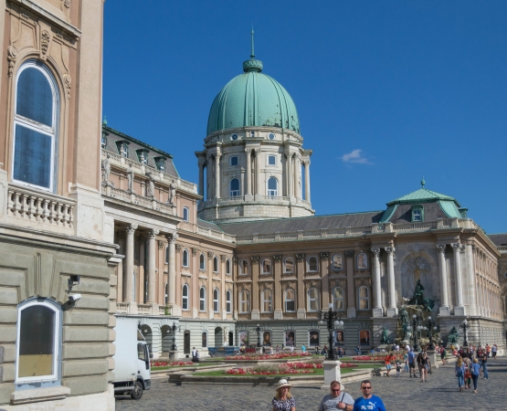 Королевский дворец на wikipoints.ru