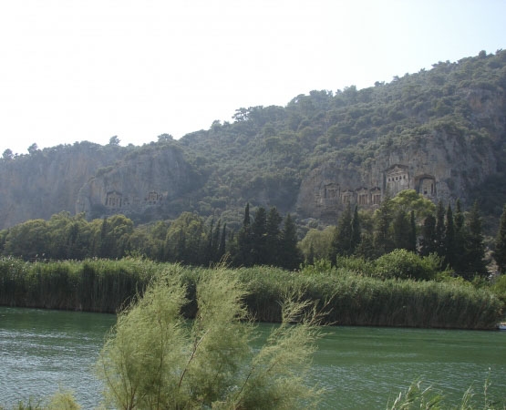 Ликийские гробницы в Дальяне на wikipoints.ru