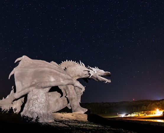 Скульптура Змей Горыныч на wikipoints.ru