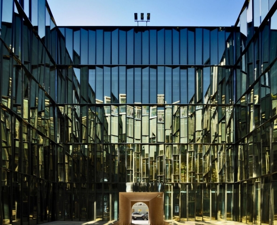 Стеклянный дворик на wikipoints.ru