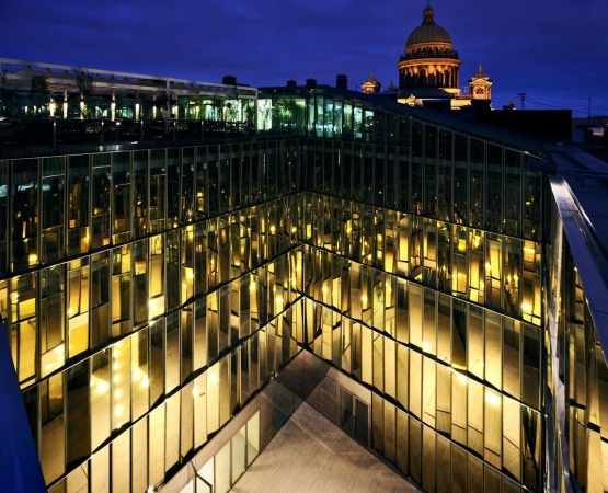 Стеклянный дворик на wikipoints.ru