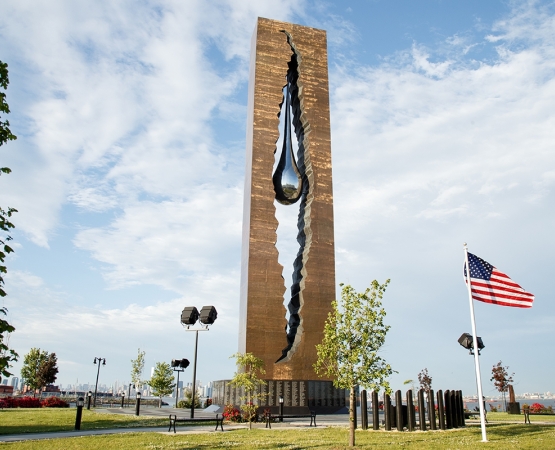 Монумент Слеза скорби на wikipoints.ru