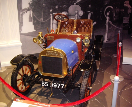 Музей автомобильной техники УГМК «ХХ век АВТО» на wikipoints.ru