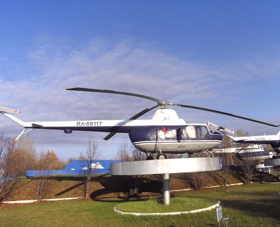 «Аллея Почёта» авиационной техники (Нижневартовск) на wikipoints.ru