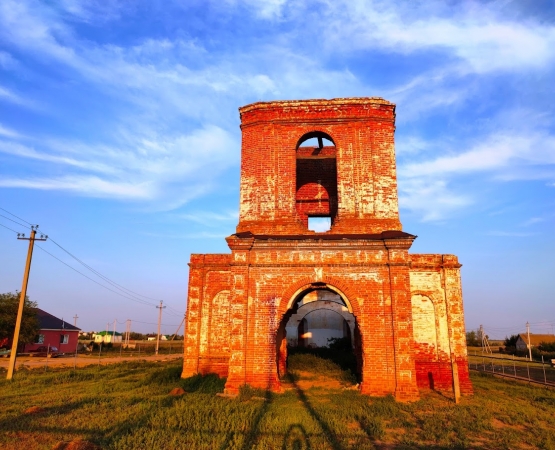 Церковь в селе Подгорное. на wikipoints.ru