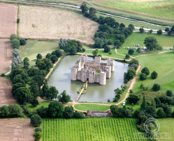 Замок Бодиам на wikipoints.ru