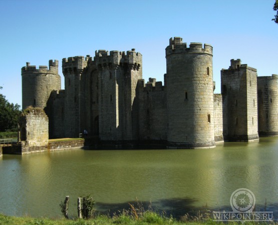 Замок Бодиам на wikipoints.ru