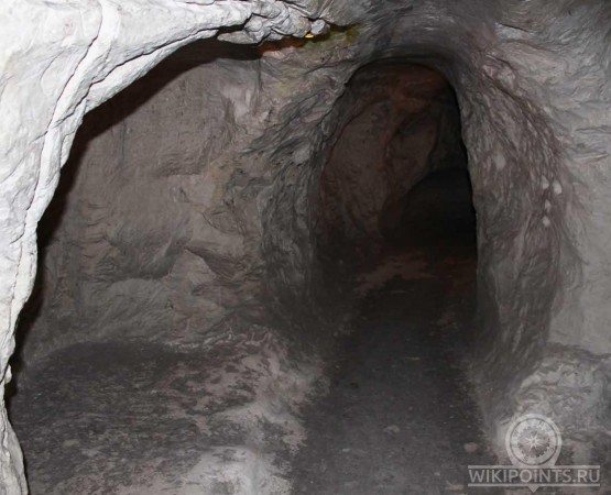 Свято-Троицкий Холковский пещерный монастырь на wikipoints.ru