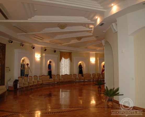 Круглое здание на wikipoints.ru