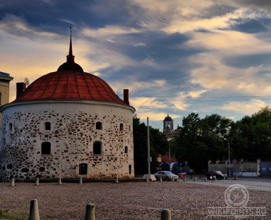 Круглая башня на wikipoints.ru