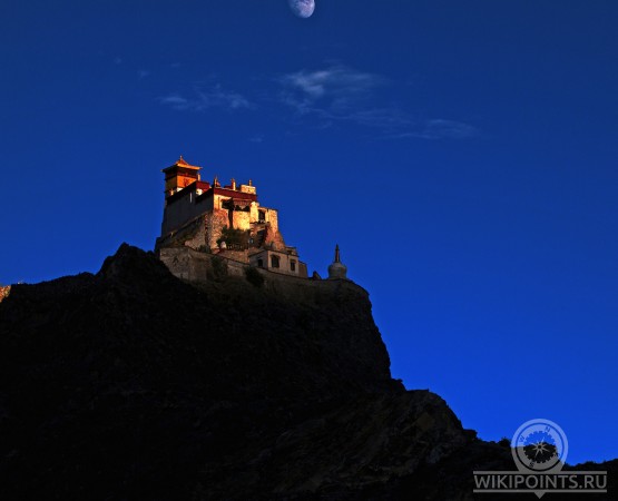 Дворец Юнгбулаканг на wikipoints.ru