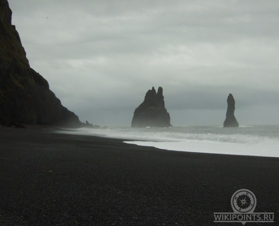 Черный пляж Вик на wikipoints.ru