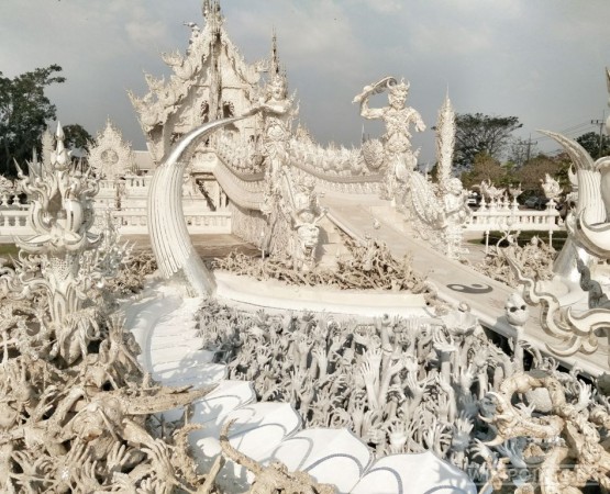 Храм Ват Ронг Кхун на wikipoints.ru