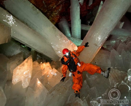 Кристальная пещера гигантов на wikipoints.ru