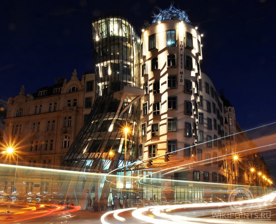 Танцующий дом на wikipoints.ru