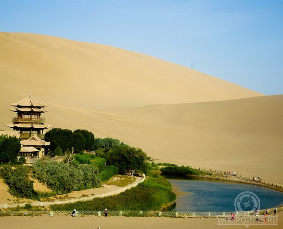 Озеро Юэяцюань на wikipoints.ru