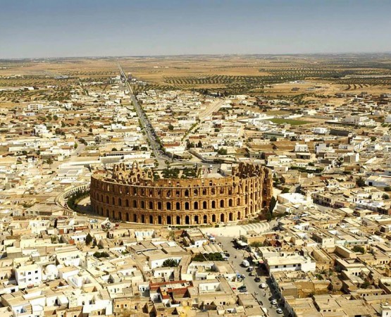 Амфитеатр в Эль-Джеме на wikipoints.ru