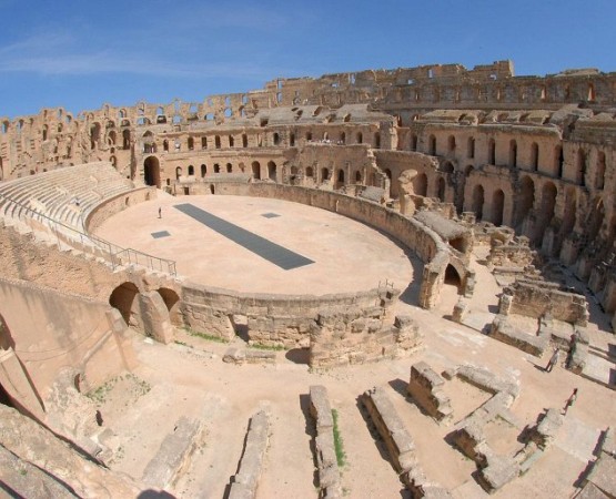 Амфитеатр в Эль-Джеме на wikipoints.ru
