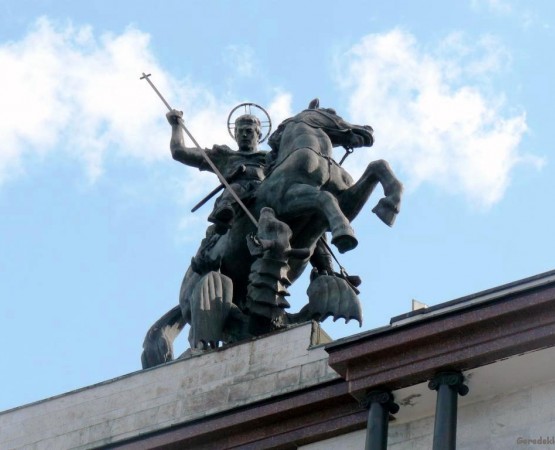 Триумфальная арка на wikipoints.ru