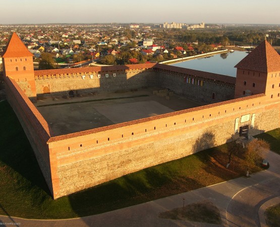 Лидский замок на wikipoints.ru