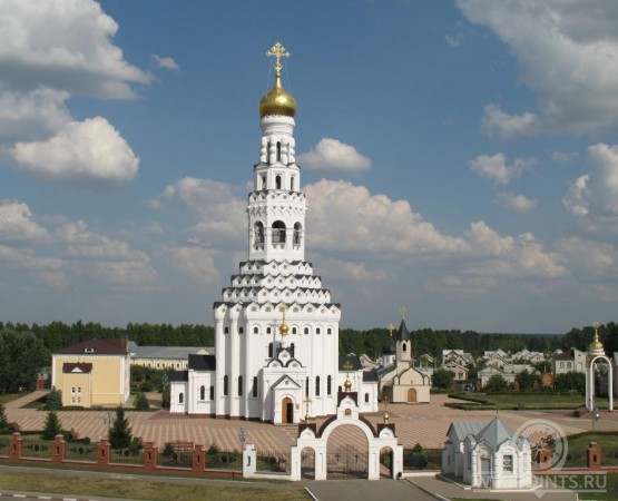 Храм Святых Апостолов Петра и Павла на wikipoints.ru