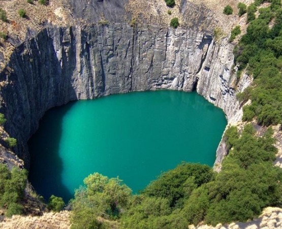 Большая дыра на wikipoints.ru