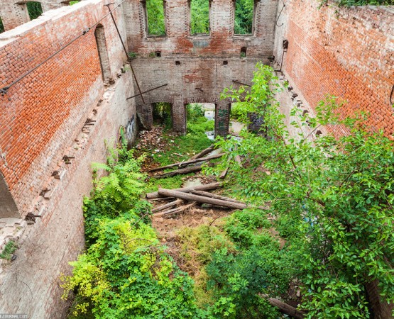 Парамоновские склады на wikipoints.ru