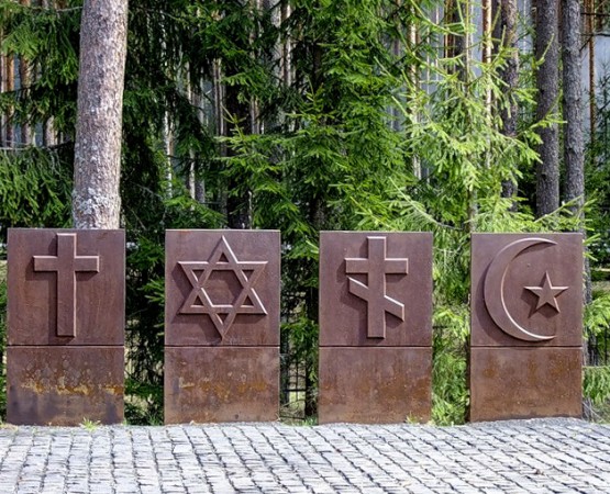 Мемориальный комплекс Катынь на wikipoints.ru