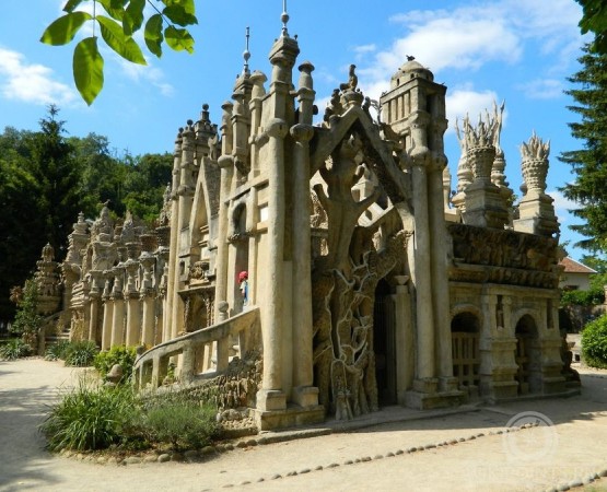 Идеальный дворец Фердинанда Шеваля на wikipoints.ru