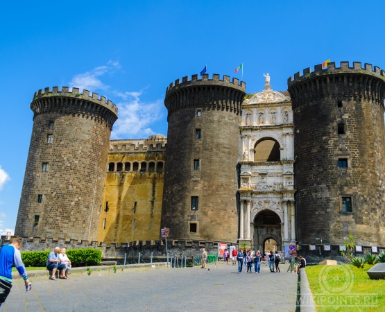 Кастель Нуово на wikipoints.ru