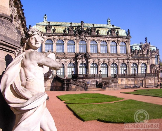 Цвингер на wikipoints.ru