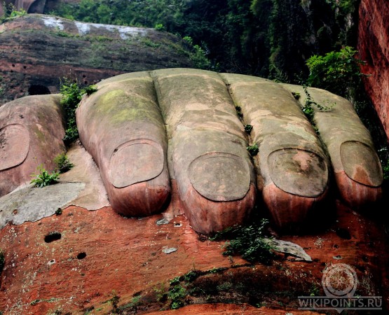 Статуя Будды Майтрейи на wikipoints.ru