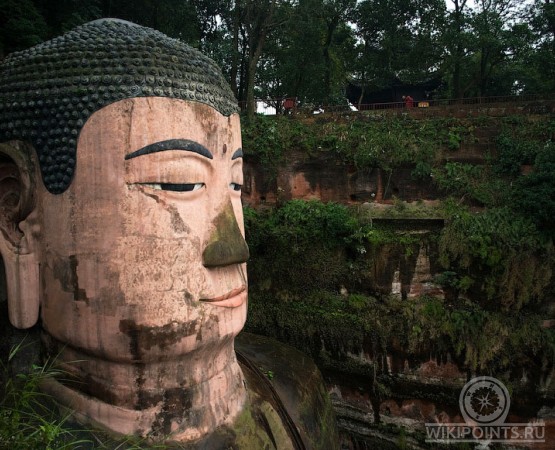 Статуя Будды Майтрейи на wikipoints.ru