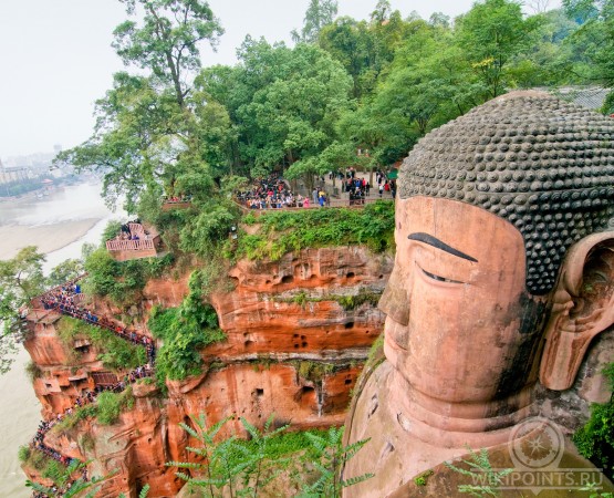 Статуя Будды Майтрейи на wikipoints.ru