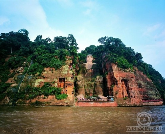 Статуя Будды Майтрейи на wikipoints.ru