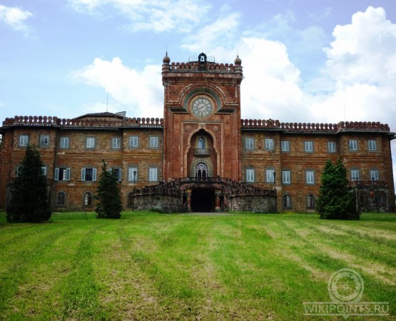 Замок Саммеццано на wikipoints.ru