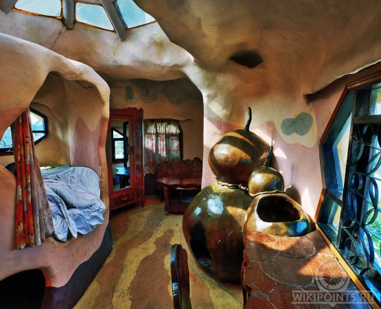 Отель Сумасшедший дом на wikipoints.ru