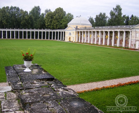 Усадьба Знаменское-Раёк на wikipoints.ru