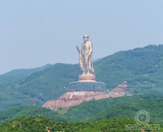 Будда Весеннего Храма на wikipoints.ru